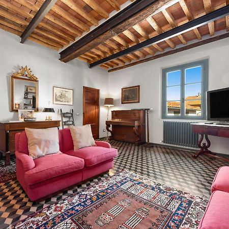 Appartement Il Carmine charme&terrace à Lucques Extérieur photo