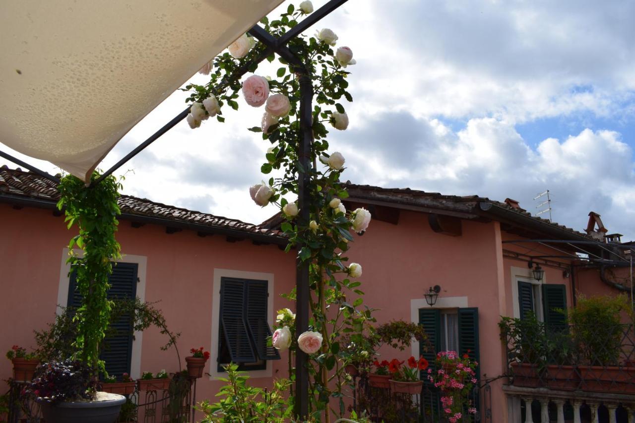 Appartement Il Carmine charme&terrace à Lucques Extérieur photo