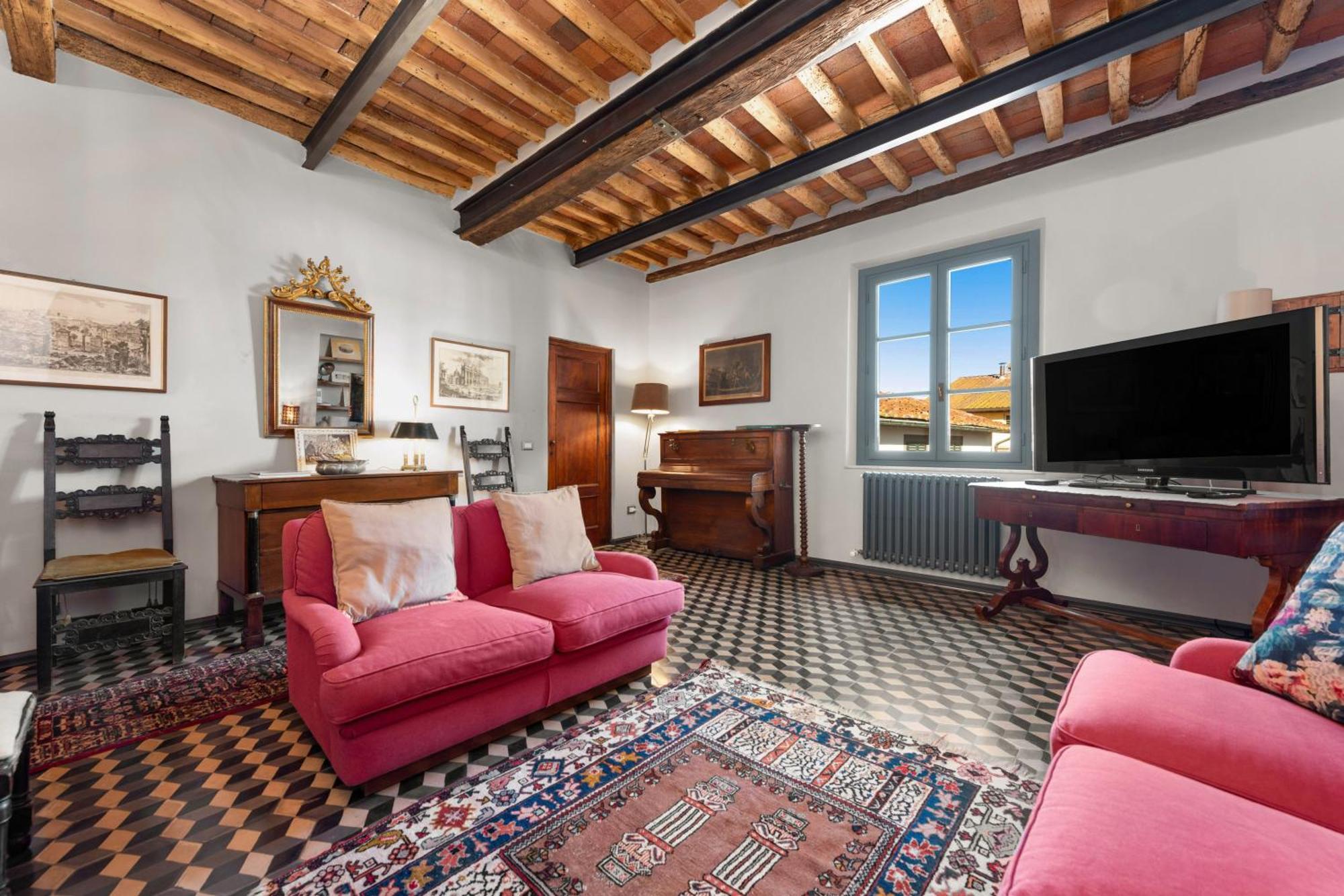 Appartement Il Carmine charme&terrace à Lucques Extérieur photo